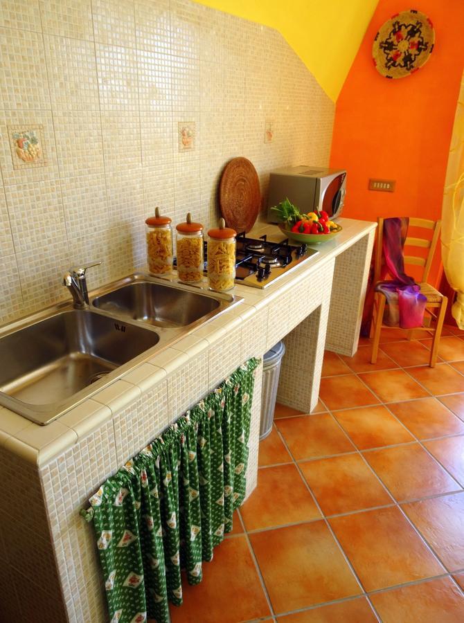 Bed and Breakfast Bb Doliahouse Dolianova Esterno foto