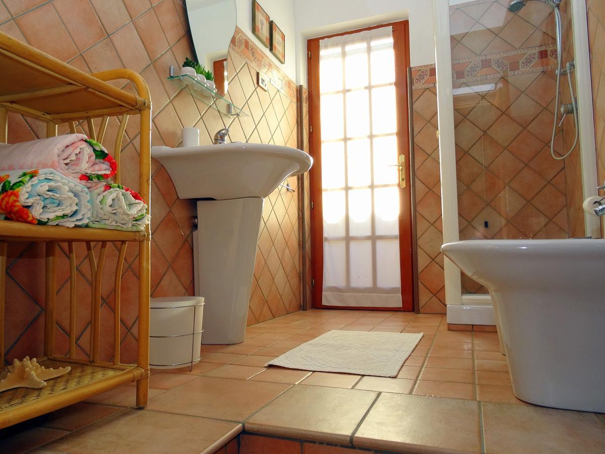 Bed and Breakfast Bb Doliahouse Dolianova Camera foto