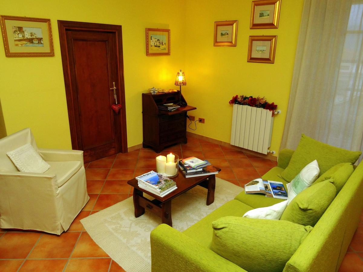 Bed and Breakfast Bb Doliahouse Dolianova Esterno foto
